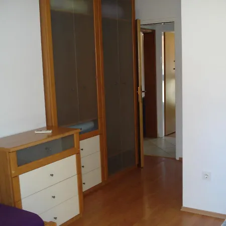 Luna Apartment *